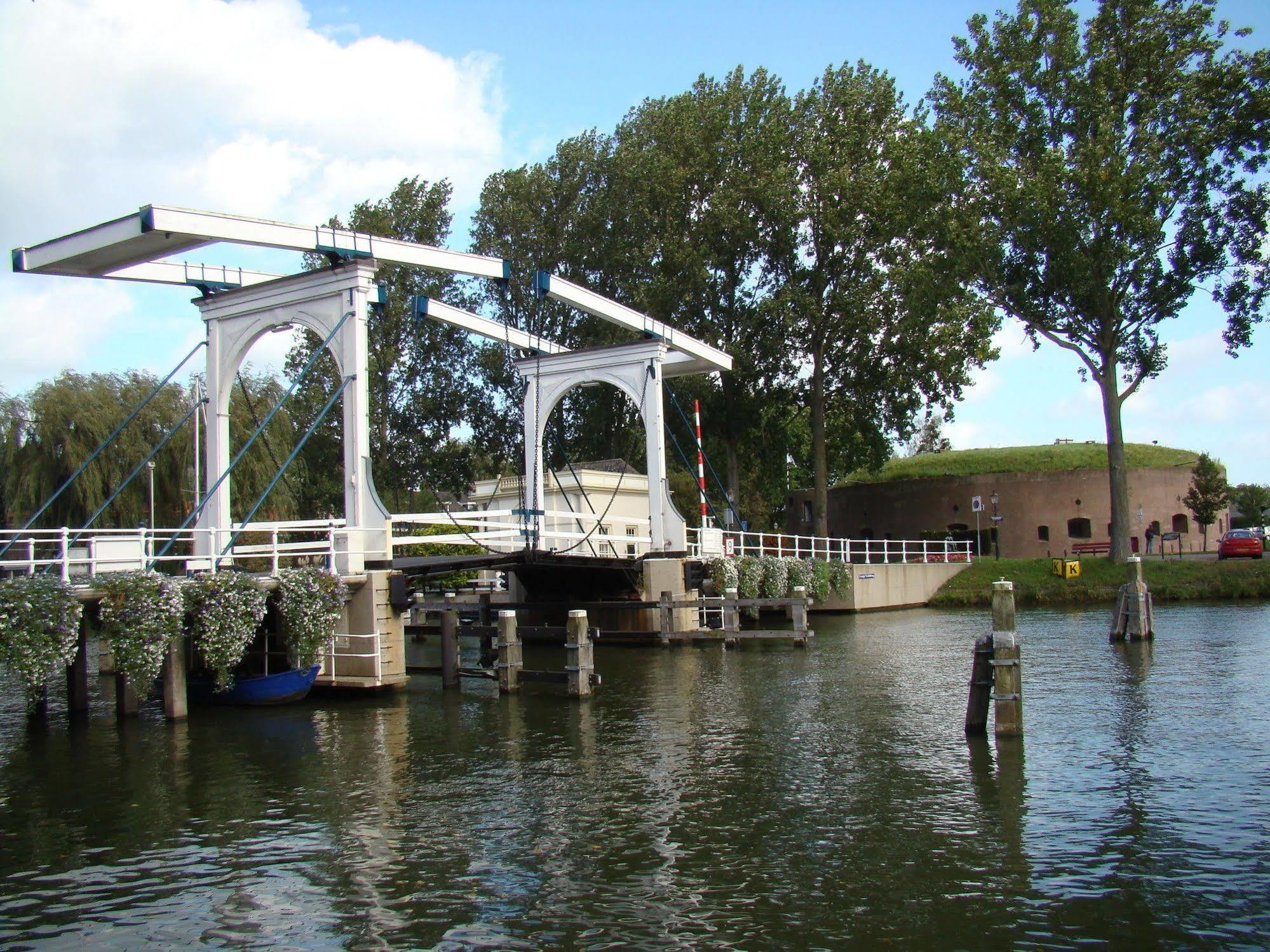 Het Hart Van Weesp Exterior photo